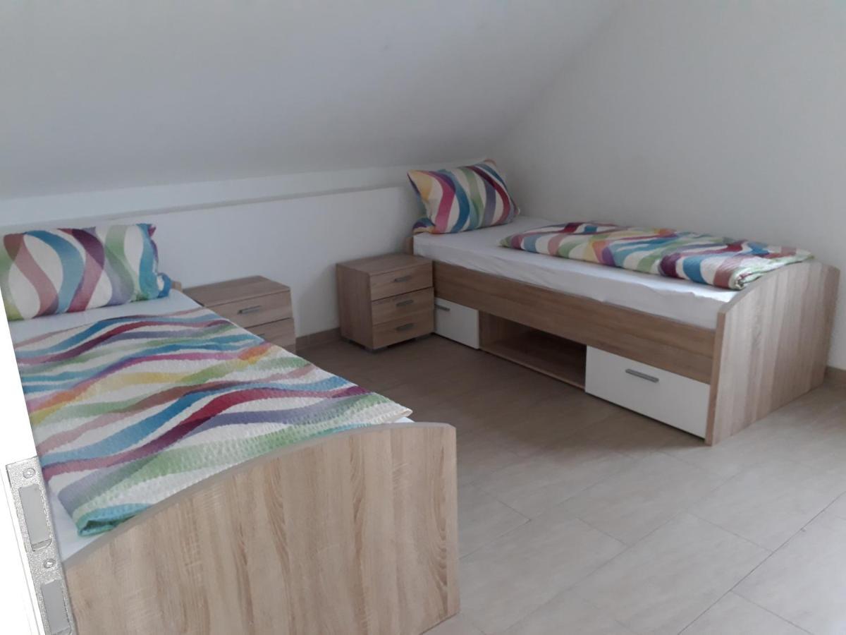 Donzdorf Apartment Geiger المظهر الخارجي الصورة