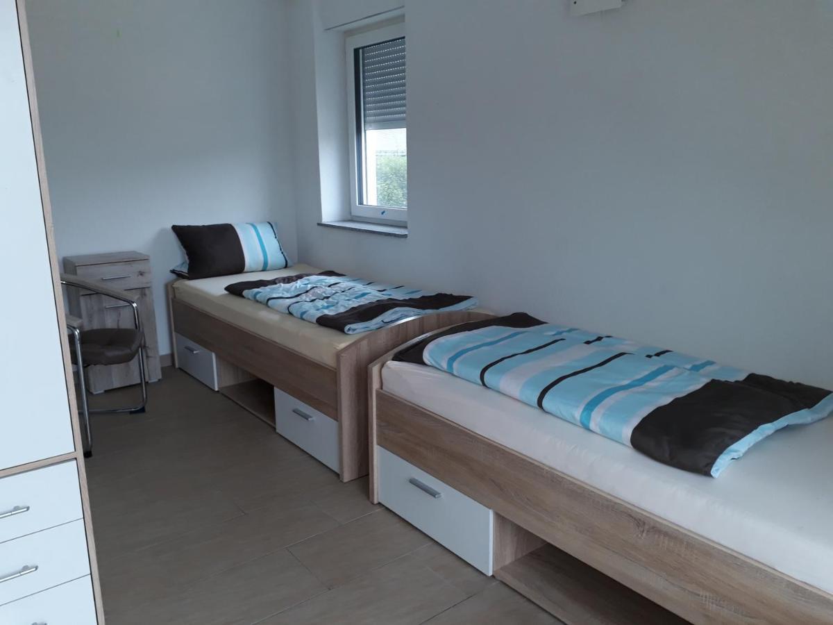 Donzdorf Apartment Geiger المظهر الخارجي الصورة
