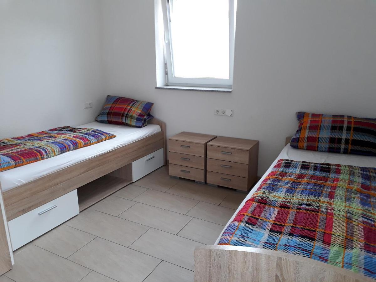 Donzdorf Apartment Geiger المظهر الخارجي الصورة